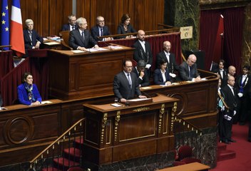 Ce que les télés à l’étranger retiennent du discours de Hollande au Congrès de Versailles