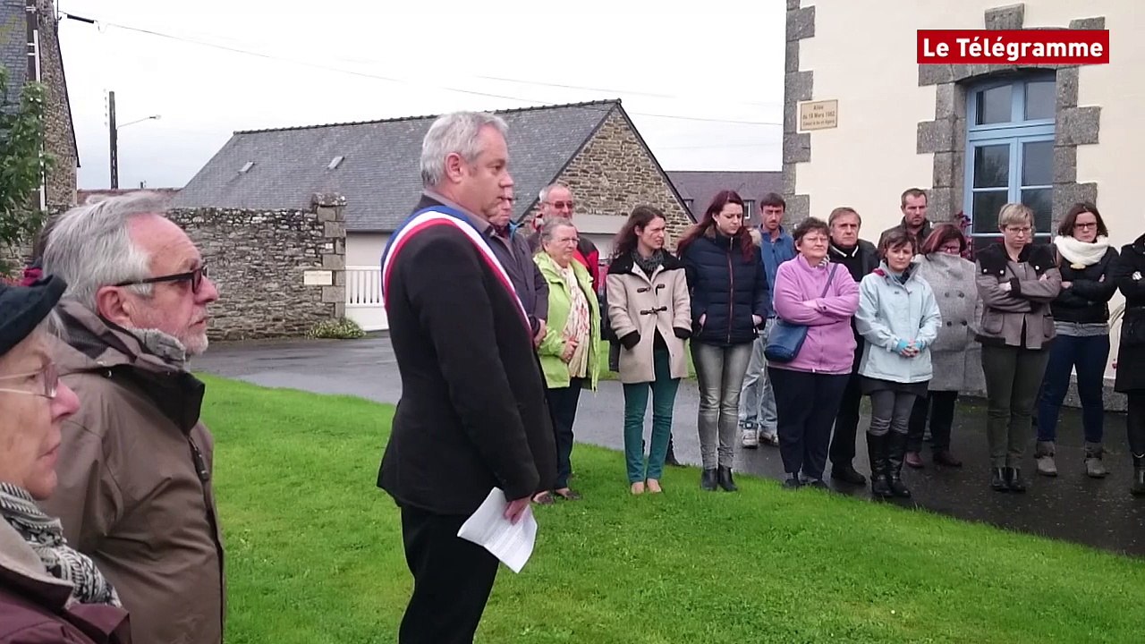 La Roche-Derrien (22). Hommage aux victimes des attentats