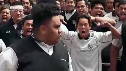 Le haka du Wesley College pour rendre hommage à Jonah Lomu