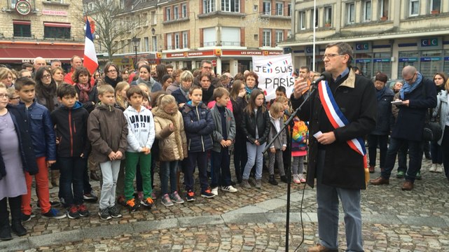Rassemblement à Falaise après les attentats de Paris