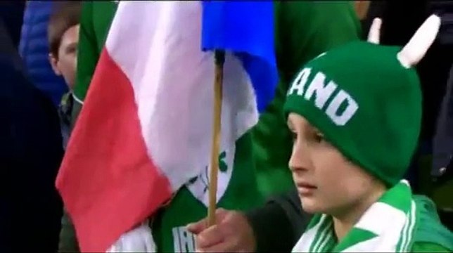 Attentats : une minute de silence perturbée lors de Irlande-Bosnie