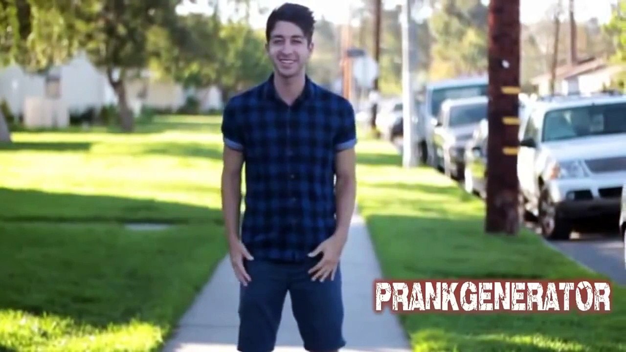 beijando mulheres super gostosas bem sexy Beijos com pegada Best Kissing Pranks Of 2015 HQ