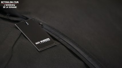 Roy Robson habille les joueurs du RCT