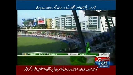 England bowl out Pakistan for 208 in third ODI