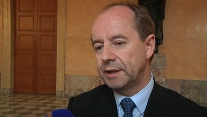 Etat d'urgence : Jean-Jacques Urvoas explique ce que contiendra le texte du gouvernement