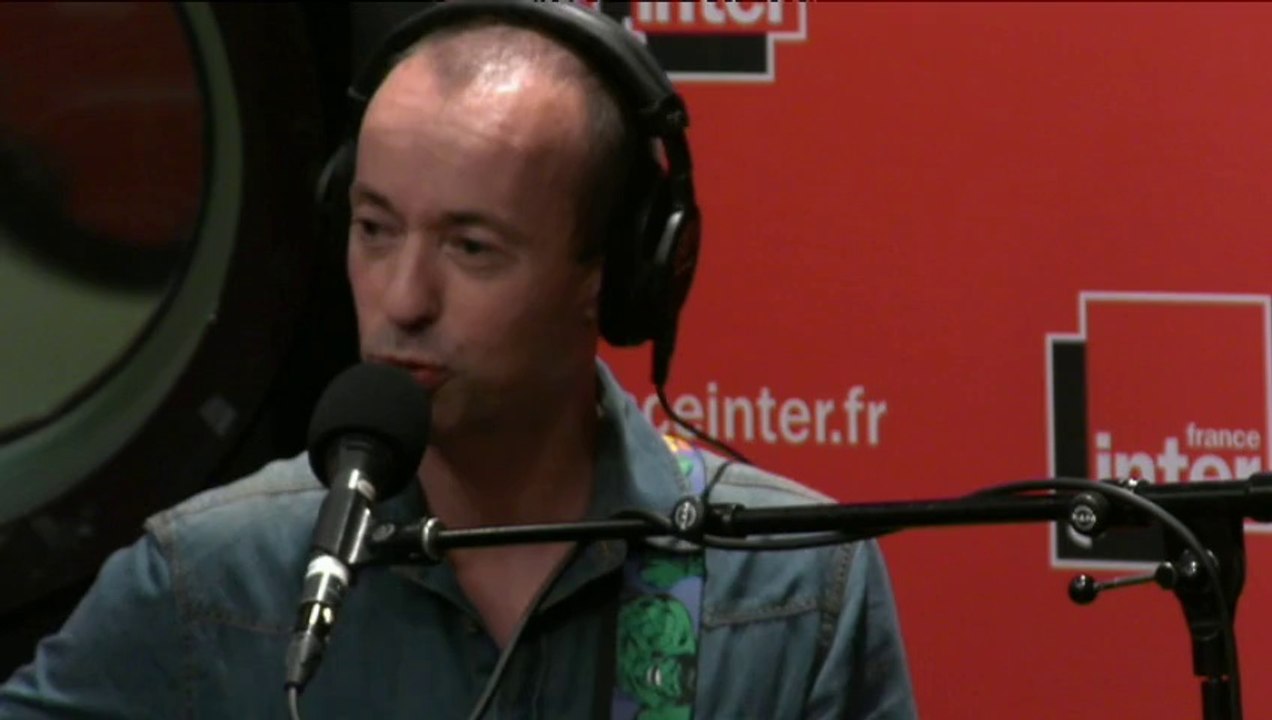 "Allô maman, j'suis bobo" : la chanson de Frédéric Fromet pour ceux qui trinquent