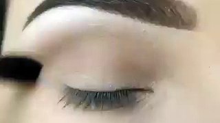 Simple party eye makeup