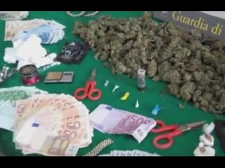 Alghero - Droga e reperti archeologici in casa: arrestato (17.11.15)