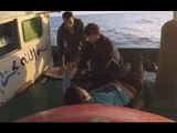 Lampedusa - La Guardia Costiera salva marittimo da malore (17.11.15)