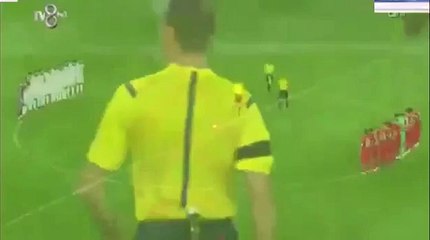 La minute de silence copieusement sifflée en Turquie