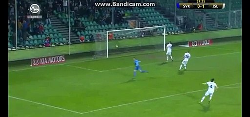 Robert Mak Fantastic Equalising Goal - Slovakia 1 - 1 Iceland - 17-11-2015