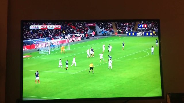 Magnifique frappe enroulée de Pogba face à l'Angleterre