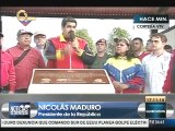 Maduro pide “meter preso” a quien cobre por gestionar entrega de taxis