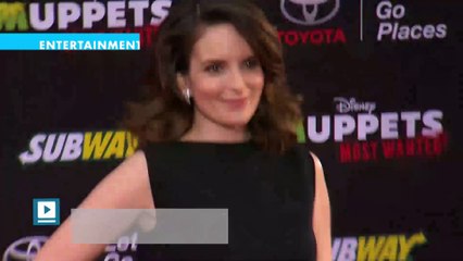 Tina Fey and Amy Poehler Are Hosting Saturday Night Live Together—and Ryan Gosling's Set to Make His Debut!