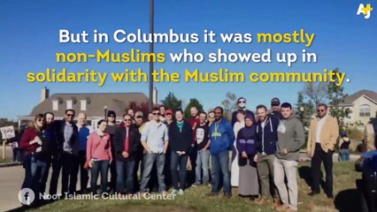 Anti-Islam Protester Gets Lots of Love from Muslim Community.