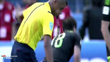 Luis Garrido (Honduras) horror injury (broke his leg) vs Mexico 2015