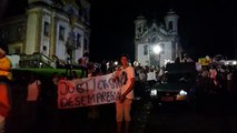 Protesto em Mariana defende permanência da Samarco