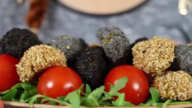 Ricetta Vegan Vegetariana - Polpette di tofu e zucchine