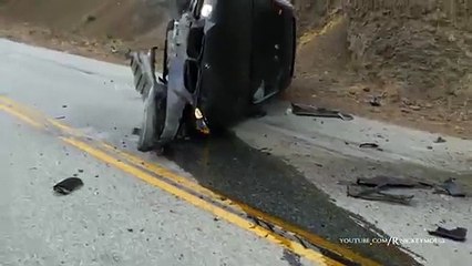 SOMBONG ... INGIN PAMER, MOBIL MEWAH MALAH TABRAK BUKIT