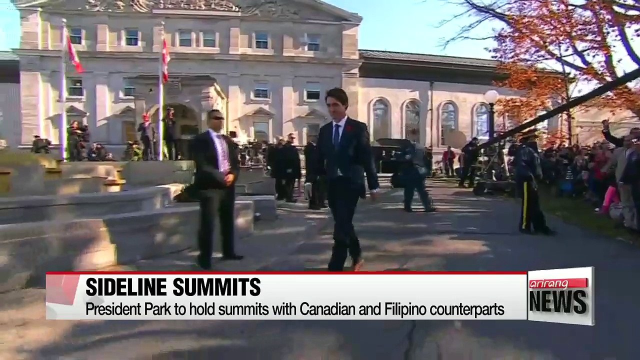 President Park arrives in Philippines for APEC summit