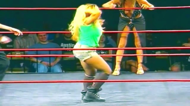 Female Wrestling Woman Body Girls Fight Matches, Scream Girl with MLF Manager Vs. Babe in HD