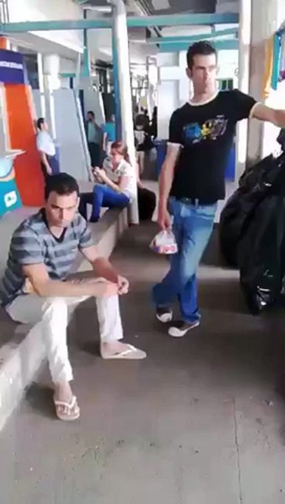 El Consulado Cubano en Costa Rica le da la espalda a un grupo de cubanos