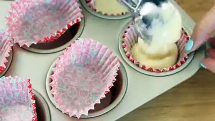 CAKE IN DIFFRENT SHAPE