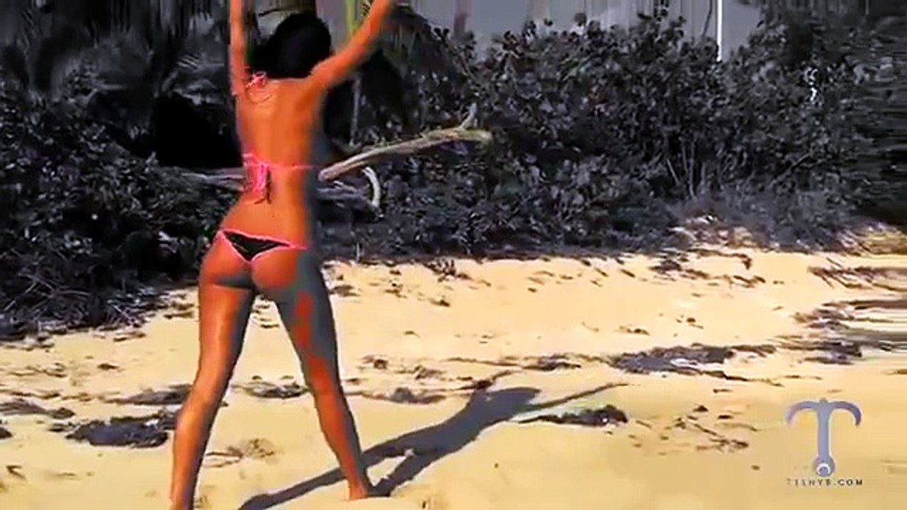 Bikini Running so hot