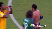 Neymar gives his shirt to the referee and he refuses to receive it. - Brasil vs Peru 3-0 2015