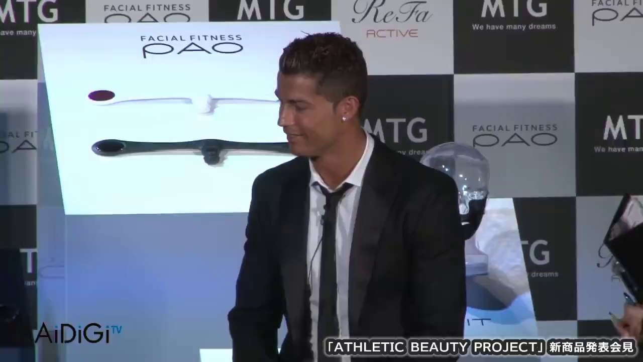 Ronaldo comes to Rescue The Japanese kid New 2015 Video