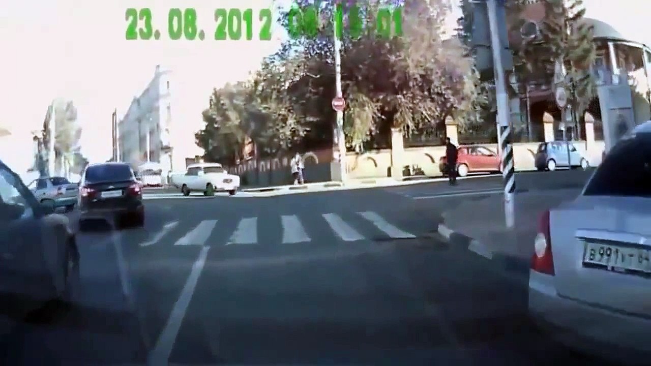 Russian Road Rage And Accidents Compilation - October 2014 - WE LOVE RUSSIA