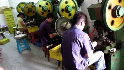Importar de China, Agente de Compras: Bisagras Ocultas de Latón / Production 2