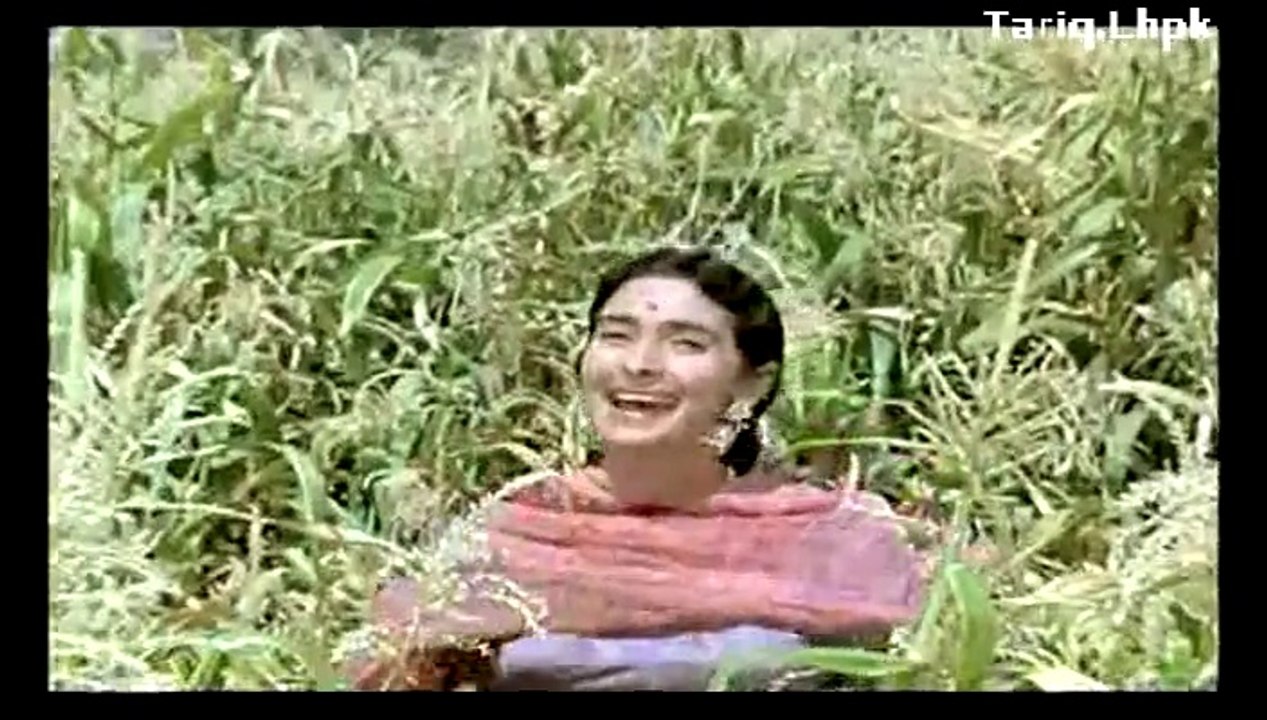 Neel gagan pe urhte badal aa aa aa dhoop mein jalta kheet hamara ker de tu chhyaa=1965