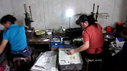 Importar de China, Agente de Compras: Bisagras de Librillo para Puertas / Production 3