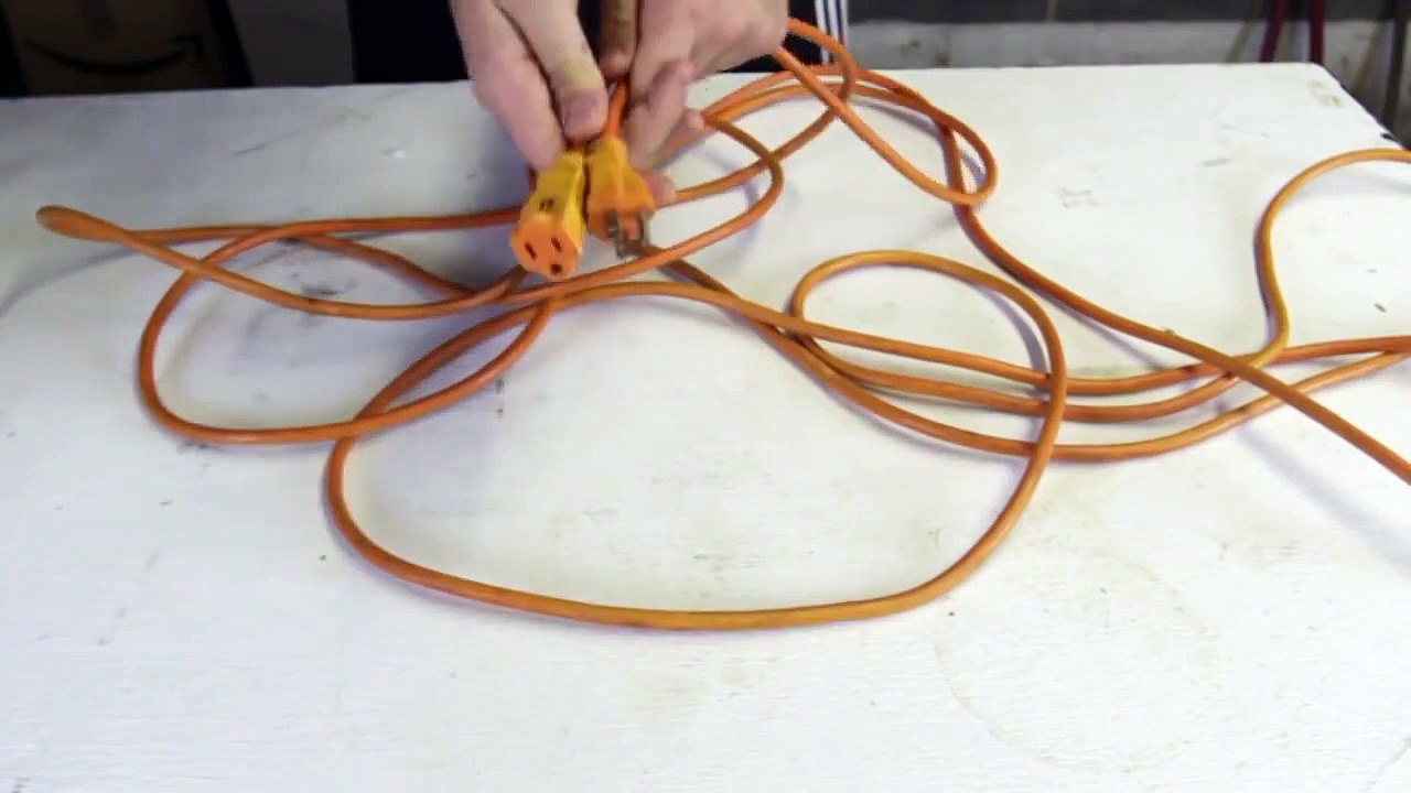 Life Hack: No tangles, no knots, extension cord storage