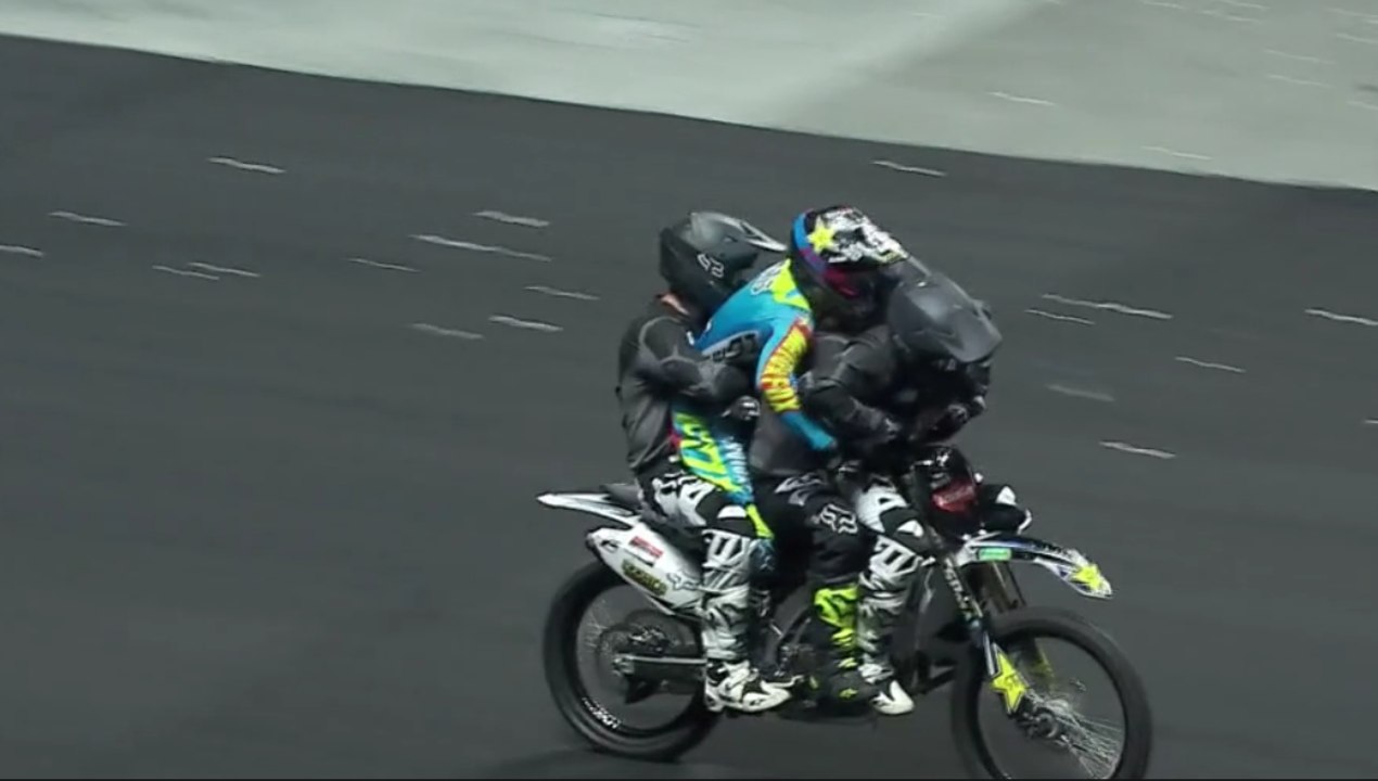 Cam Sinlair 4 Person backflip in Fargo | Nitro Circus