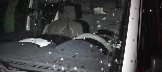 Roman mahallesinde silahlı kavga: 2'si polis 10 yaralı