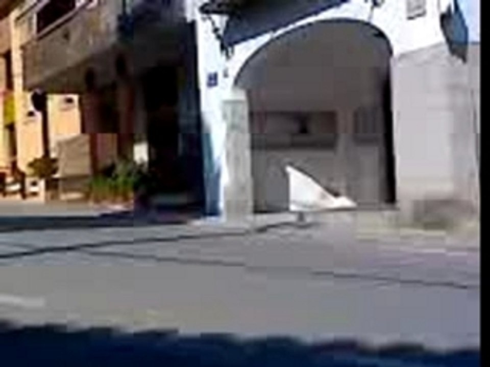 Jauma adelanta cotxa