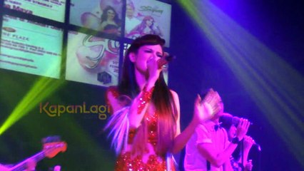 Demi Korban Asap Mulan Jameela Lelang Lagu