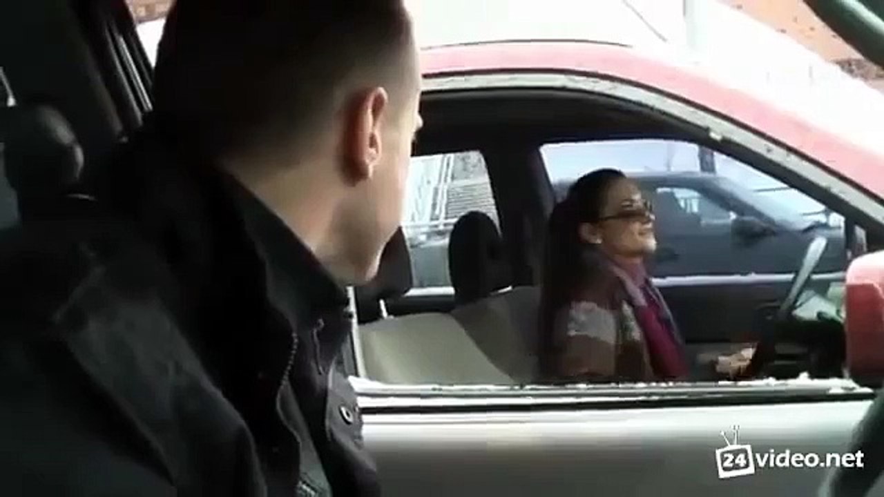 Вот как надо знакомится!! Учитесь !!!! (Ржали все, красавчик, молодец)