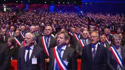 Les maires chantent à l'unisson la Marseillaise
