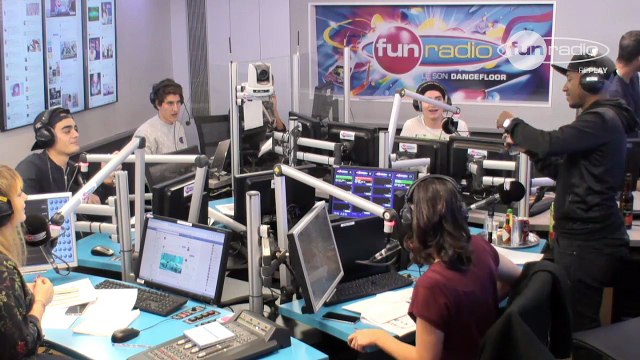 Soprano prépare des cocktails à gerber - Marion et Anne-So