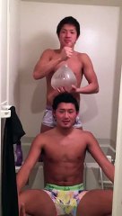 Intenta Gastarle Una Broma Con Un Globo De Agua Y Le Sale Mejor De Lo Que Esperaba