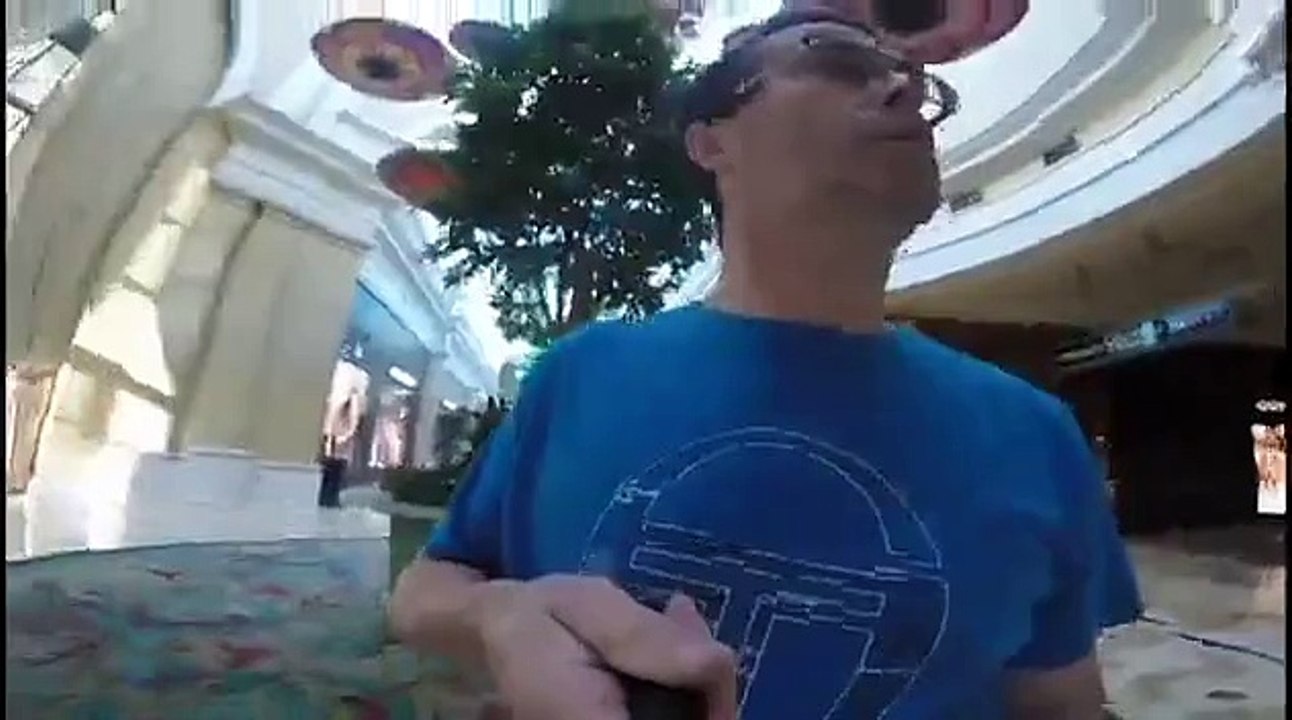 Un Padre Graba Sus Vacaciones Con La Cámara Al Revés Y Se Vuelve Viral