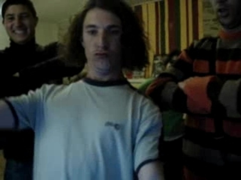 MOV05047