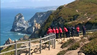 Selfie dead | Couple plunges to death while taking selfie cliff edge