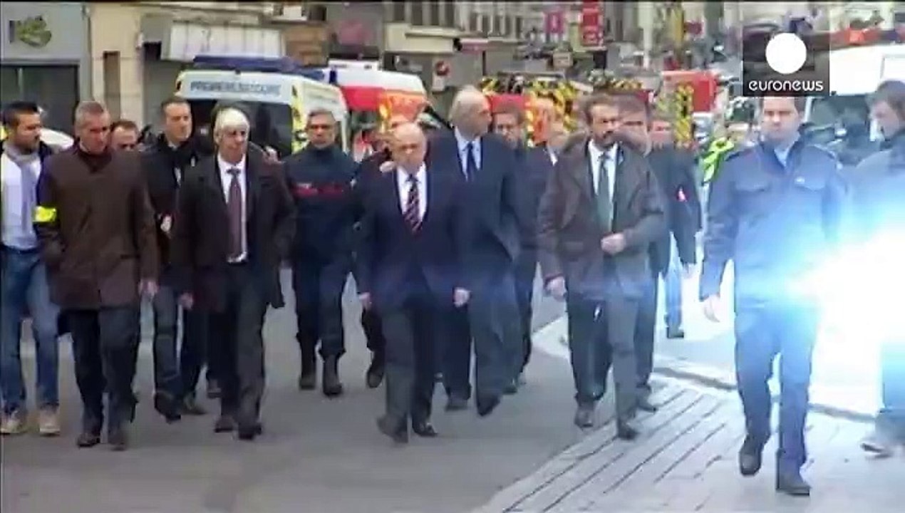 El fiscal no confirma aun la identidad de los dos presuntos terroristas muertos y los siete detenidos en Saint Denis