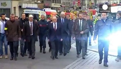 El fiscal no confirma aun la identidad de los dos presuntos terroristas muertos y los siete detenidos en Saint Denis