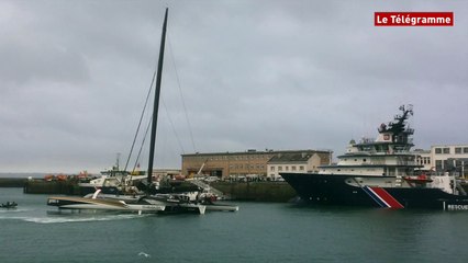 Brest. Spindrift II amarré quai Malbert