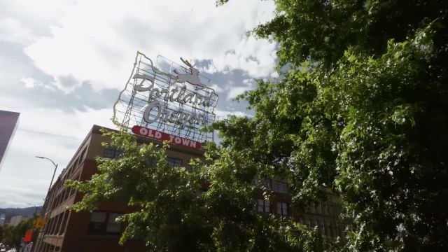 City Guides - A Day in Portland, OR